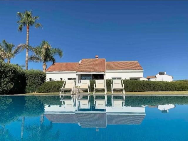 Casa en Venta en Manilva