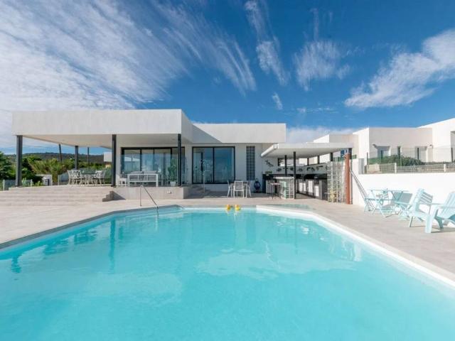 Casa en Venta en Manilva