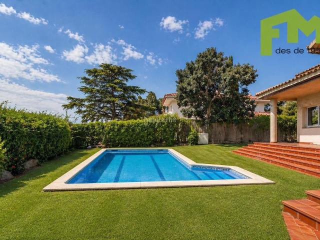 Casa en venta en Masnou El, Bellresguard Can Teixidó. Villa con gran potencial de reforma de alto standing. Casas Masnou.