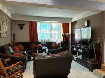 Casa en Venta en Maravillas Nezahualcoyotl