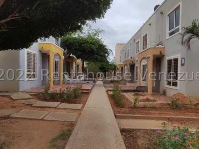 Casa en Venta en Maracaibo Zulia 81 m2. 3 hab