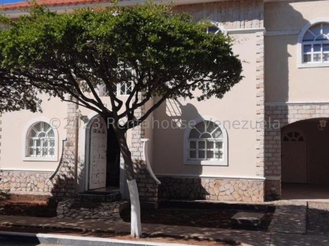 Casa en Venta en Maracaibo Zulia 102 m2. 3 hab