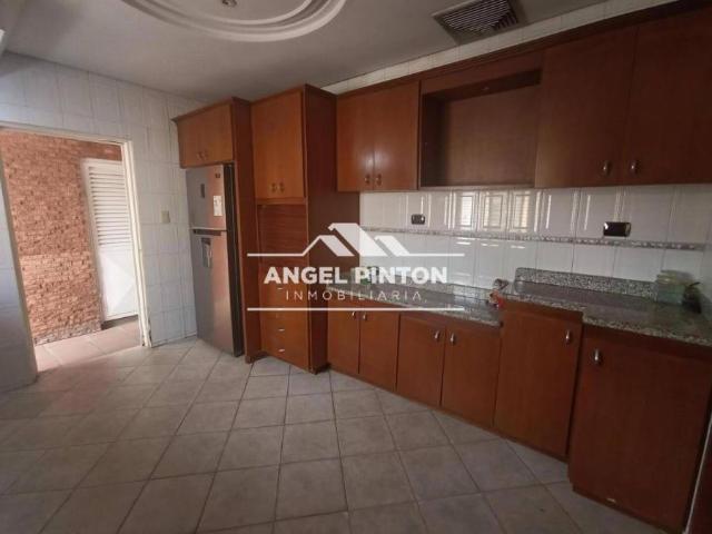 Casa en Venta en Maracaibo Zulia 150 m2. 3 hab