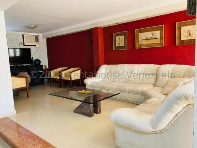Casa en Venta en Maracaibo Zulia 210 m2. 7 hab