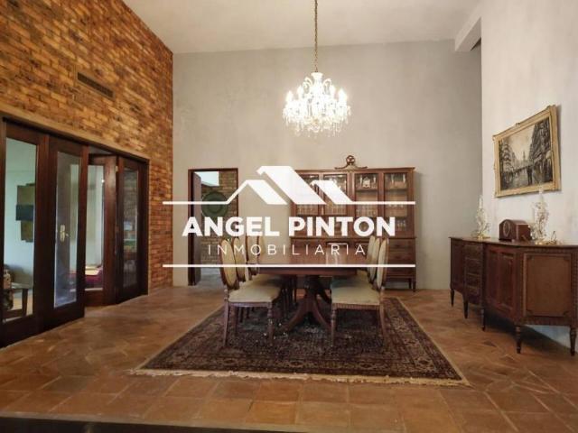 Casa en Venta en Maracaibo Norte Zulia 755 m2. 5 hab