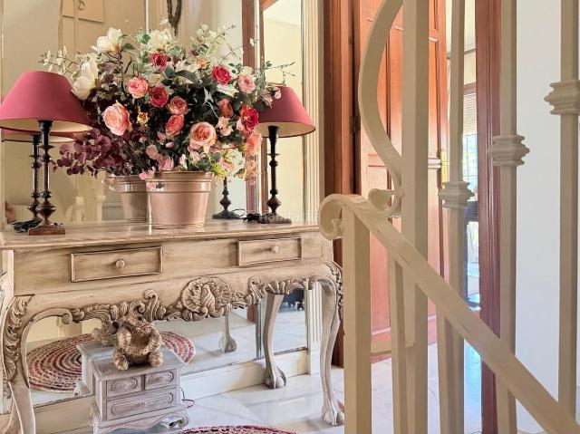 Casa adosada en venta en Marbella, Nagüeles Alto. Casas adosadas.