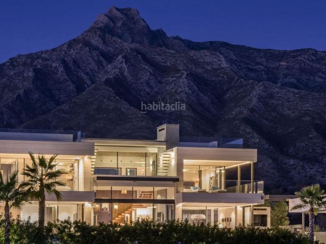 Casa en venta en Marbella, Nagüeles Alto. Casas.