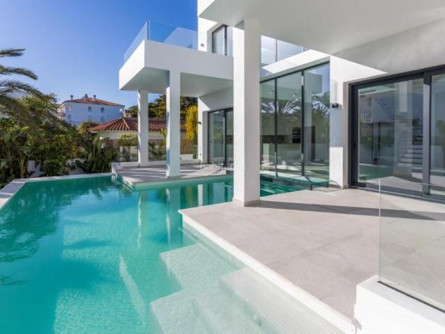 Casa en venta en Marbella, Casco Antiguo. Casas.