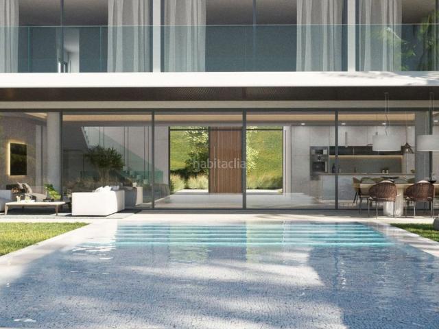 Casa en venta en Marbella, Casco Antiguo. Obra maestra contemporánea con vistas panorámicas al mar en Marbella. Casas.