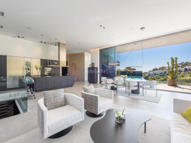 Casa en venta en Marbella, Casco Antiguo. Villa de lujo en Marbella Golf Club. Casas.