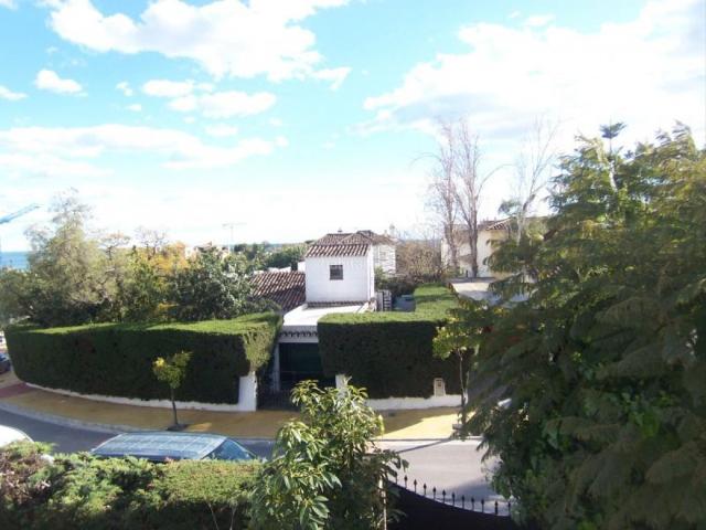 Casa en venta en Marbella, Casco Antiguo. Villa en venta en Marbella. Casas.