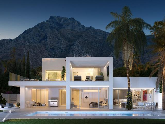 Casa en venta en Marbella, Casco Antiguo. Villa en venta en Marbella. Casas.