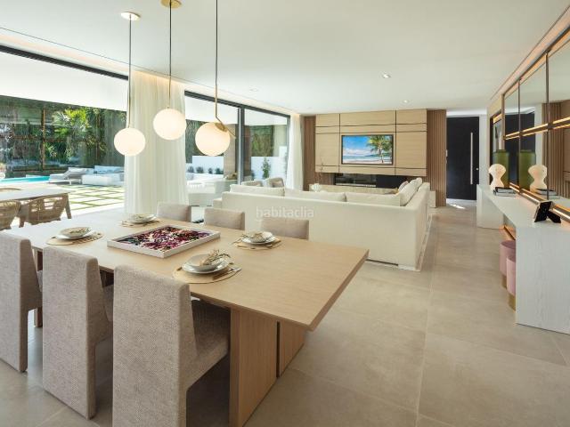 Casa en venta en Marbella, Casco Antiguo. Villa en venta en Marbella. Casas.