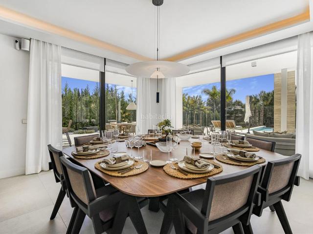 Casa en venta en Marbella, Guadalmina Baja. Casas.