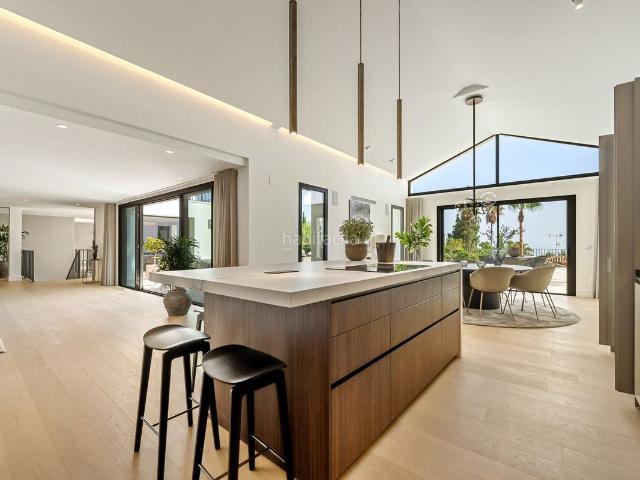 Casa en venta en Marbella, Guadalmina Baja. Casas.