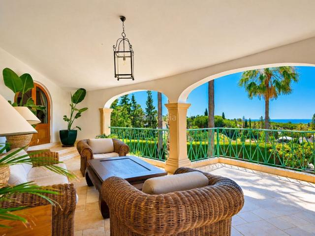 Casa en venta en Marbella, Hacienda Las Chapas. Casas.