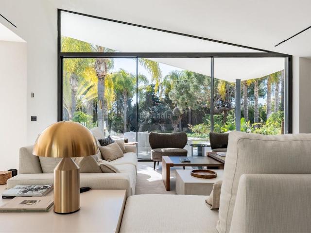 Casa en venta en Marbella, Hacienda Las Chapas. Casas.