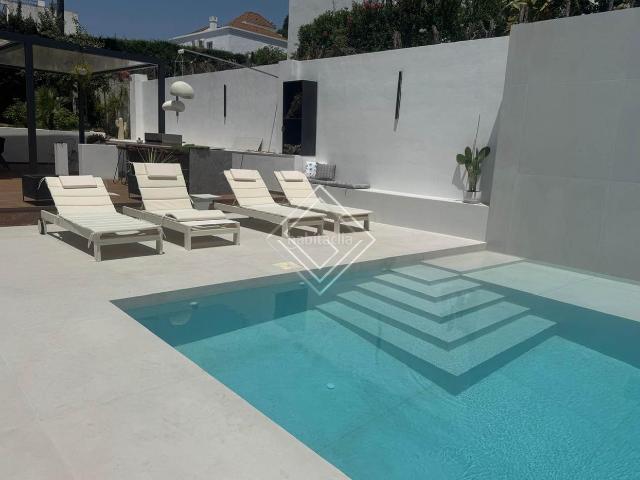 Casa en venta en Marbella, Las Brisas. Casas.
