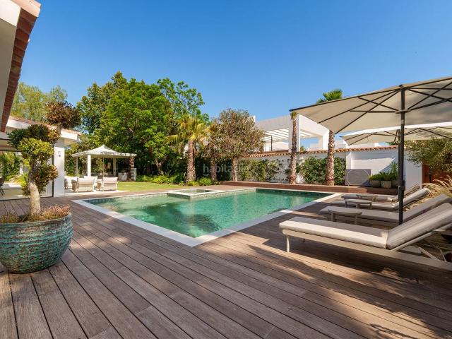 Casa en venta en Marbella, Puerto Banús. Casas.