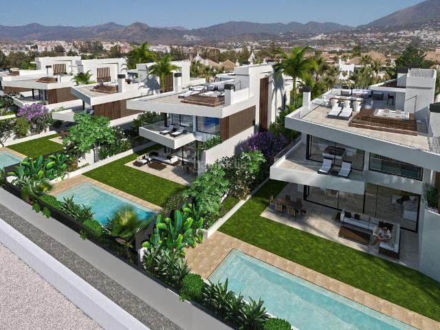 Casa en venta en Marbella, Puerto Banús. Casas.