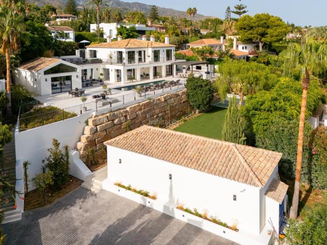 Casa en venta en Marbella, Sierra Blanca. Casas.