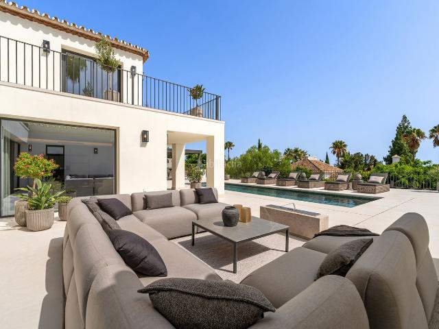Casa en venta en Marbella, Sierra Blanca. Exclusiva Villa de Lujo en Rocio de Nagüeles, Marbella Golden Mile. Casas.