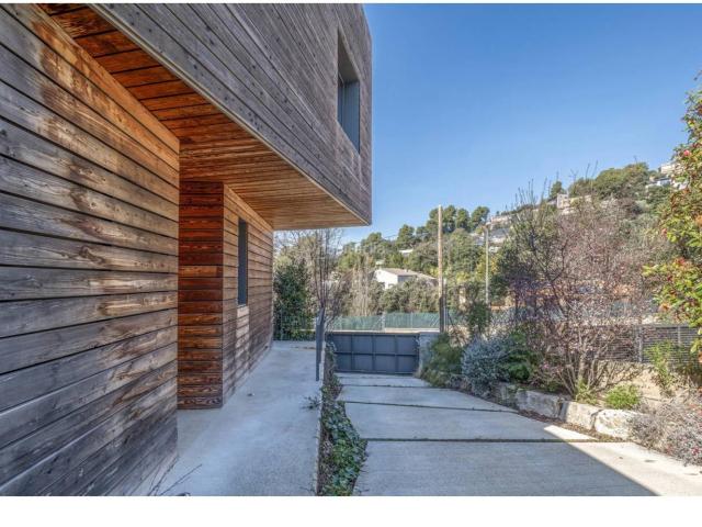 Casa en venta en Matadepera. ESPECTACULAR CASA MODERNA EN MATADEPERA. Casas.