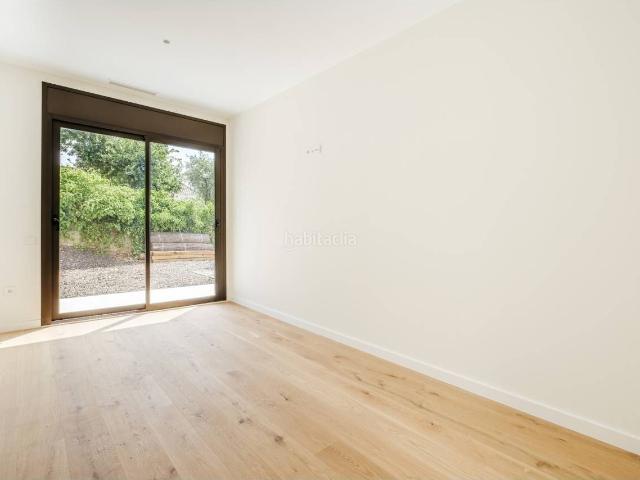 Casa en venta en Matadepera. Excepcional casa de obra nueva con acabados premium y piscina de cloración salina. Casas.