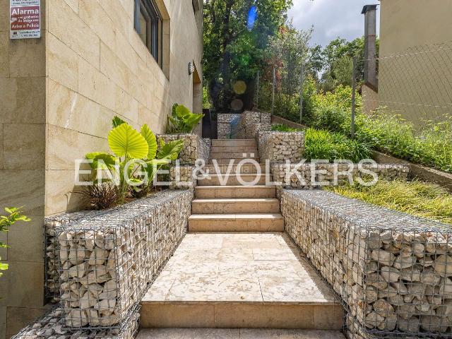 Casa en venta en Matadepera. Magnífica casa con piscina en Can Solà, Matadepera. Casas.