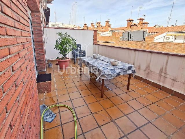 Casa en venta en Mataró, de 170 m² 3 habitaciones por 555.000