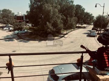 Casa en Venta en Mayorazgo Santa Lucía, León, Gto. de las mas amplias en terreno y construcción