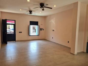 CASA EN VENTA EN MAZATLÁN CENTRO HISTÓRICO a 5 cuadras del Malecón