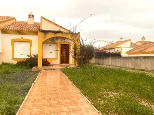Casa en venta en Mazarrón, Mazarrón Casco Urbano. NPL EN MAZARRÓN COUNTRY CLUB BUNGALOW CON PARCELA DE 358 M2. Casas.