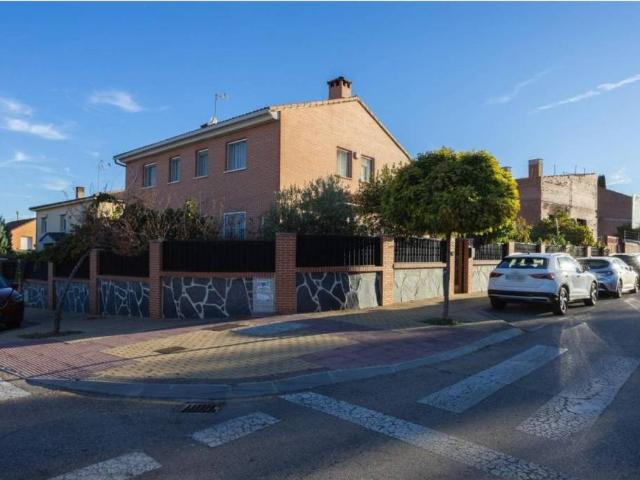 Casa en Venta en Meco