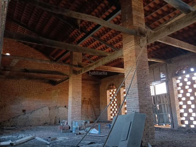Casa en venta en Medellín. CASA CON COCHERA EN MEDELLIN. Casas.