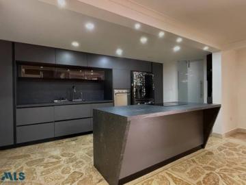 Casa En Venta En Medellin En Alejandria V320792
