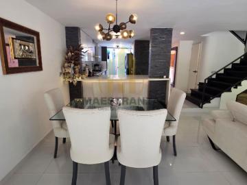 Casa En Venta En Medellin En El Poblado V393822