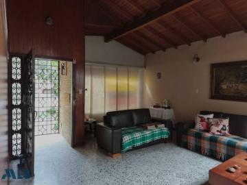 Casa En Venta En Medellin En Las Acacias V362845