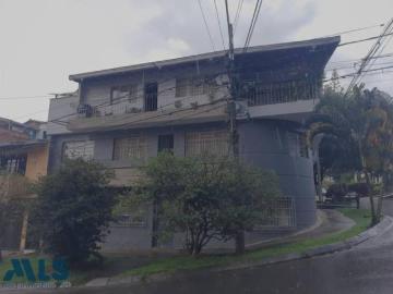 Casa En Venta En Medellin En Villa Hermosa V326258
