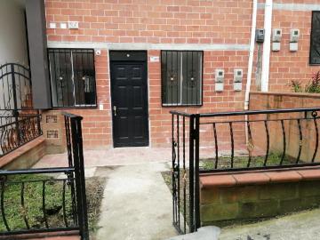 Casa En Venta En Medellin V152282