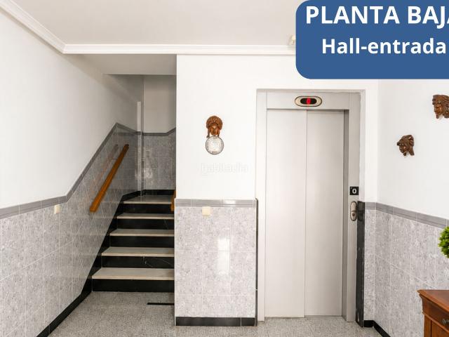 Casa en venta en Melilla, Isaac Peral. Vivienda unifamiliar de 5 plantas con ascensor, cochera y terraza en el Tesorillo. Casas.