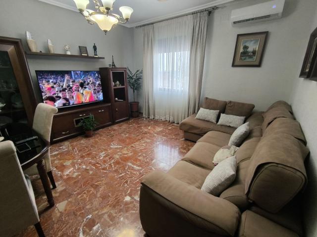 Casa en venta en Mengíbar. Casas.