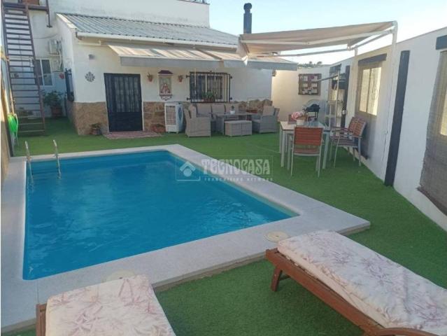 Casa en Venta en Mengíbar