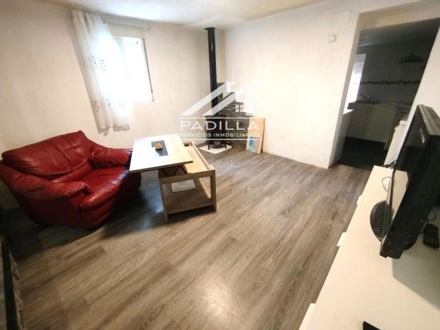 Casa en venta en Méntrida. CASA DE PUEBLO REFORMADA EN CALLE SANTA TERESA, MÉNTRIDA. Casas.