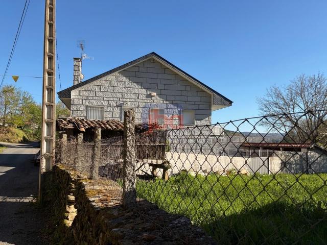 Casa en venta en Merca A. Casas Merca.