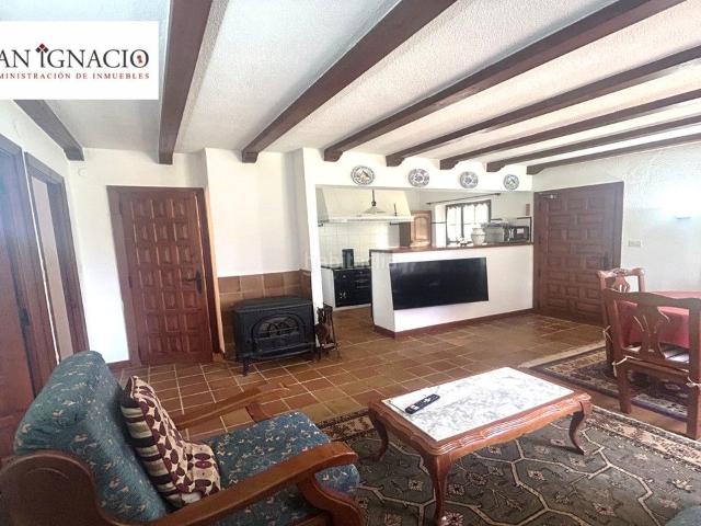 Casa en venta en Merindad de Montija. Casas Merindad de.