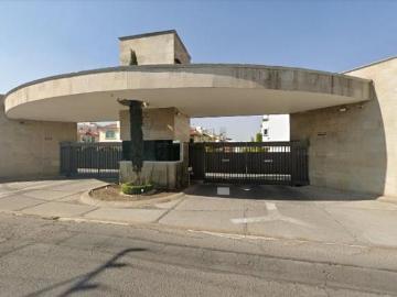CASA en VENTA en METEPEC zona GALERIAS Metepec Amenidades y Jardín