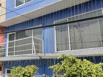 Casa en venta en Metropolitana 2 Secc. Nezahualcóyotl, calle Escalerillas # 228