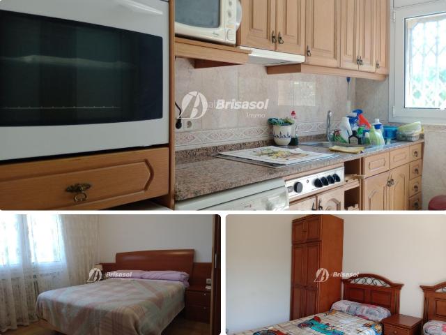 Casa en venta en Miami Platja, Centre Costa Dorada. Magnífica construcción con dos viviendas independientes. Casas Miami.