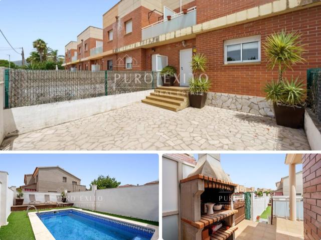 Casa en venta en Miami Platja, Centre Costa Dorada. Casa unifamiliar con piscina y jardín. Casas Miami.